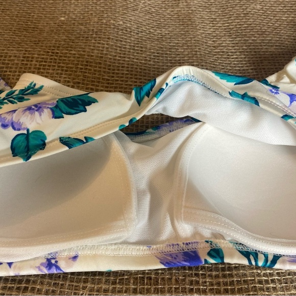 Time & Tru Bathing Suit Top w/Elastic Sleeves, Size S (4/6), Padded, Floral - Picture 3 of 5